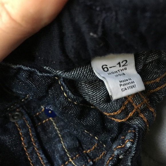 Boys jeans 12-18, 12 months, and 6-12 - Picture 4 of 8