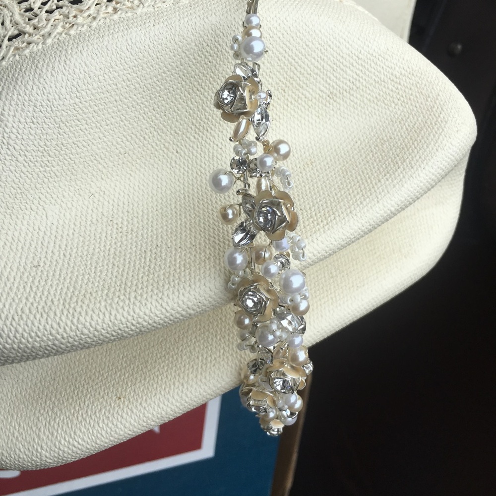 Tiara - Picture 3 of 4