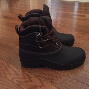 Black brown women work / snow boots