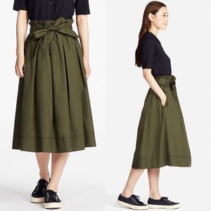 🎉Host Pick🎉 Uniqlo | Olive High Waist Skirt