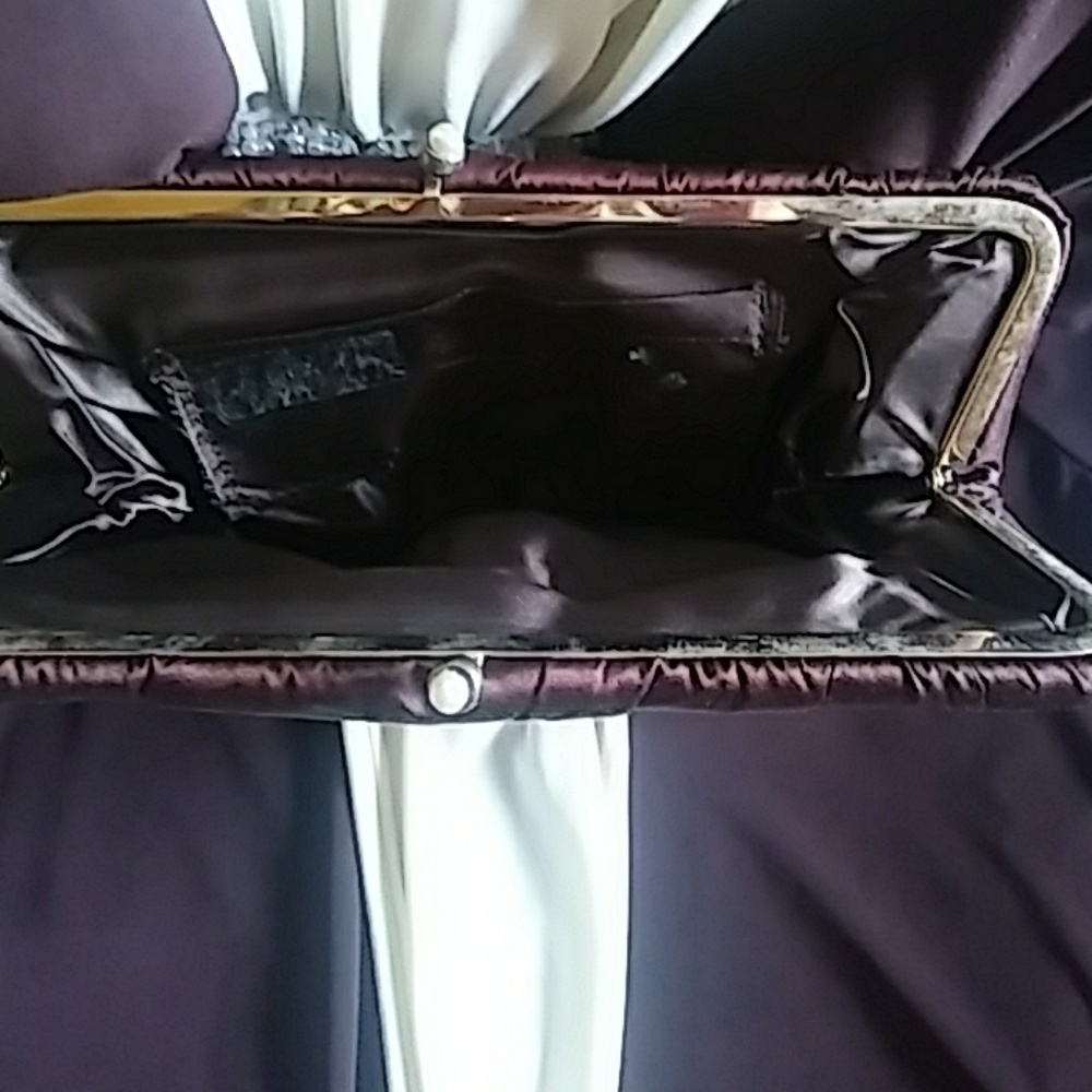 Purse - Picture 3 of 3