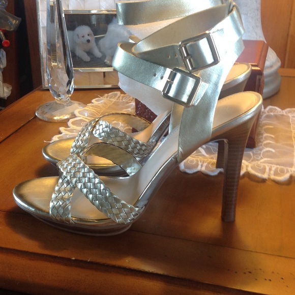 Mark Fisher Gold Leather high heeled sandal - Picture 4 of 5