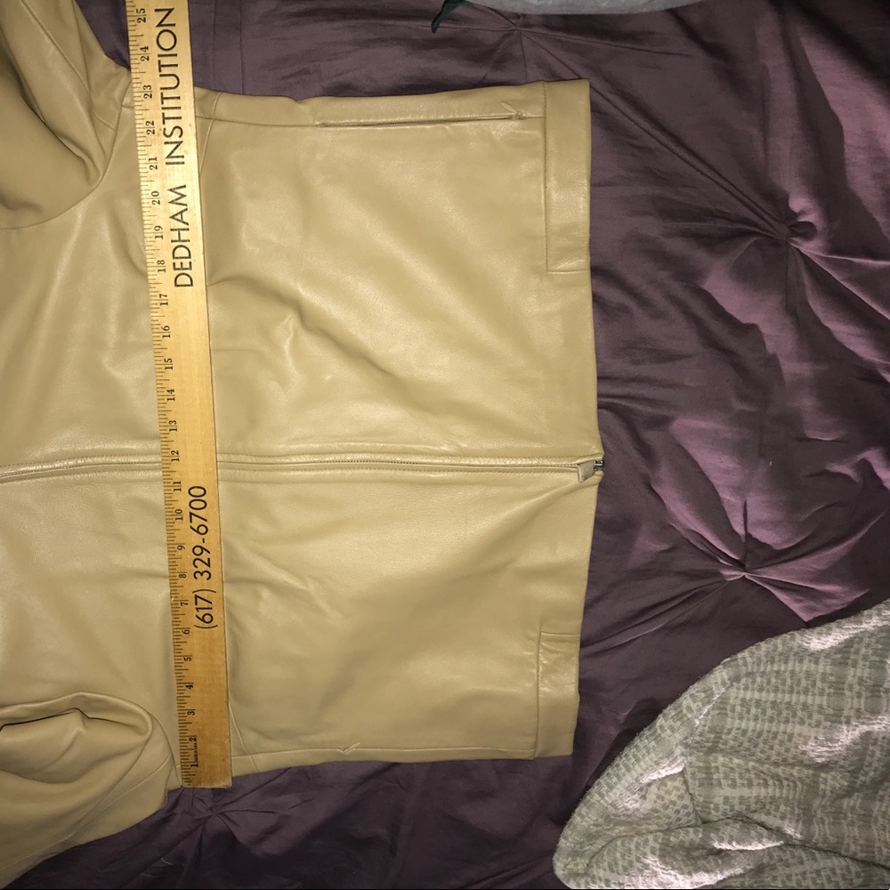 Leather jacket - Picture 7 of 8