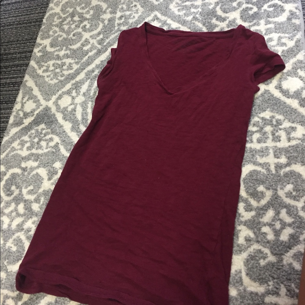Maroon t shirt