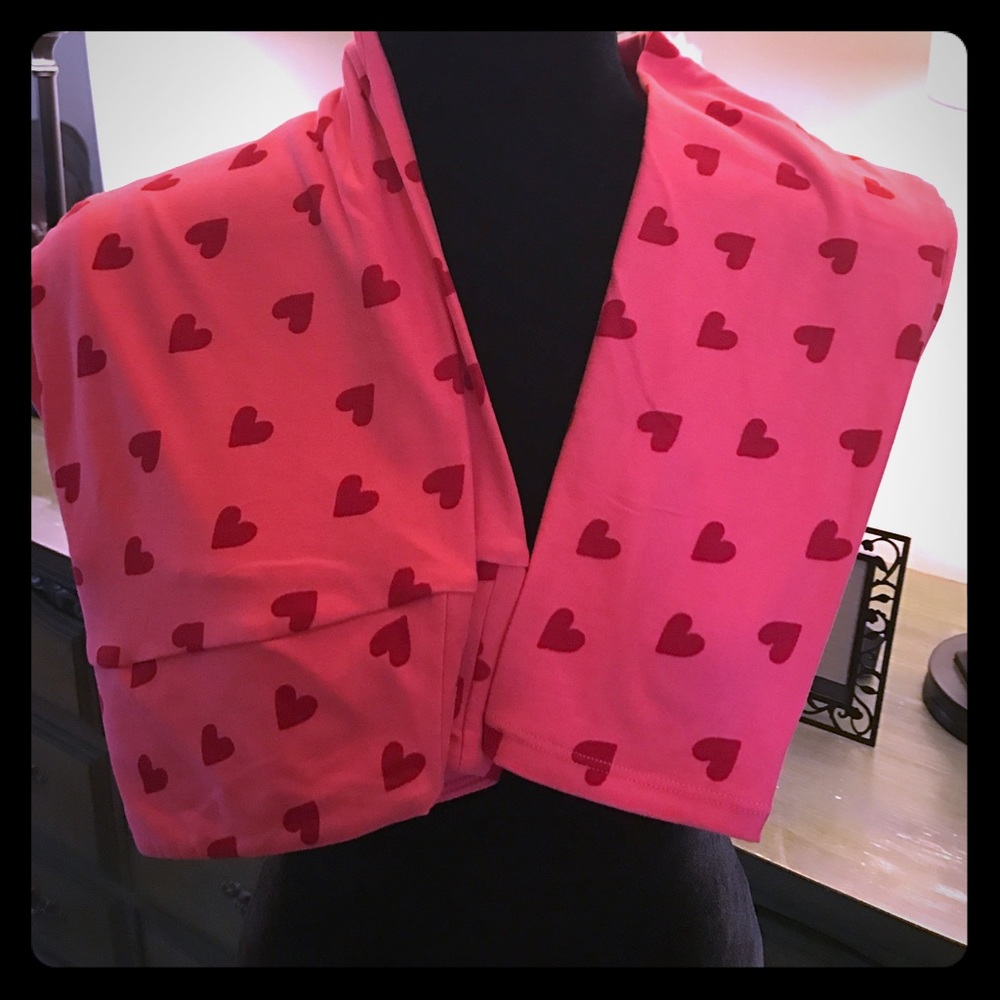 Brand new lularoe leggings TC red heart pink