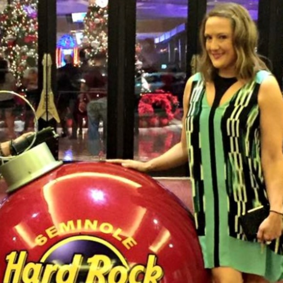 BCBG Maxazaria dress. - Picture 5 of 7