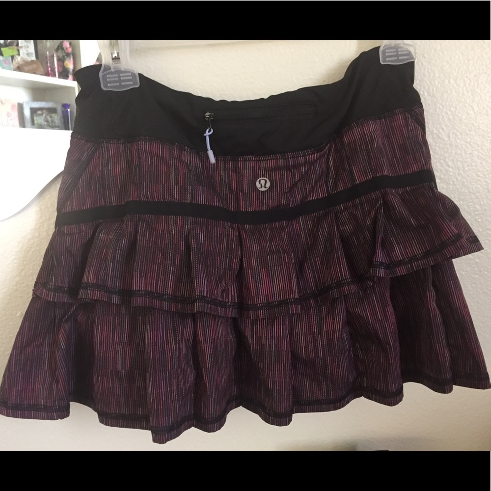 Lululemon pace setter ruffle skirt