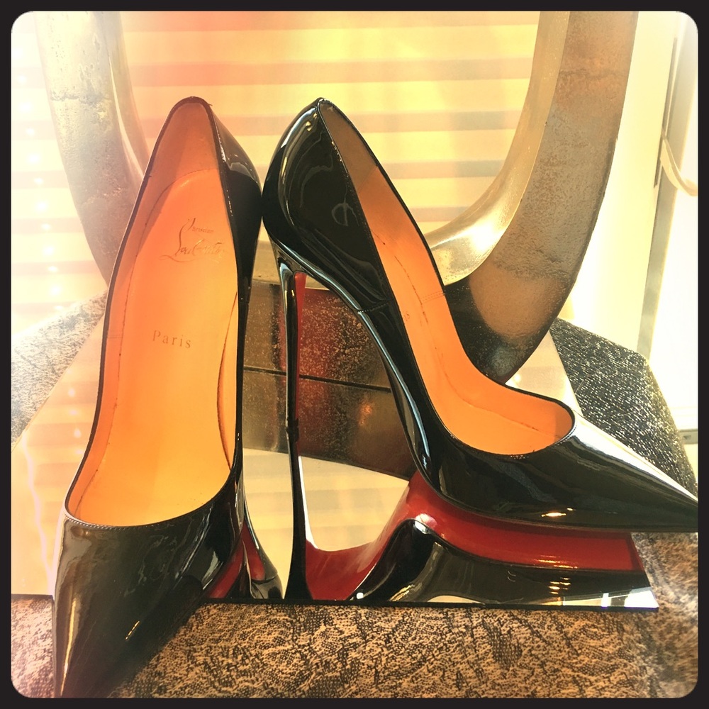 Sold Christian Louboutin So Kate 120