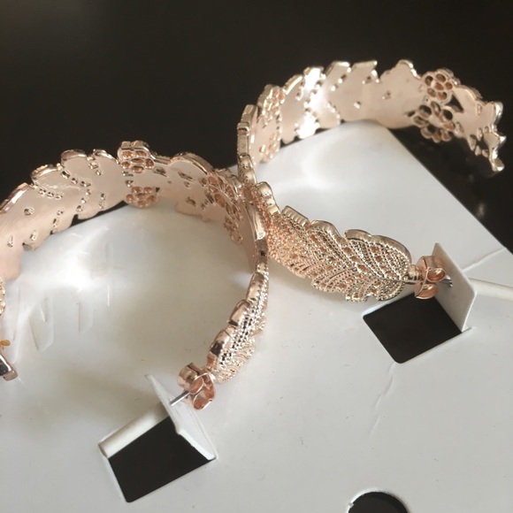 H&M Rose gold leaf hoops. - Picture 2 of 2
