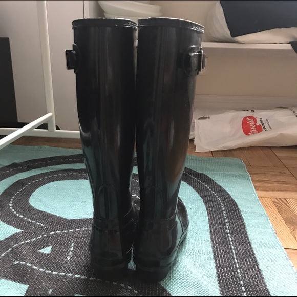 Hunter tall gloss rain boots - Picture 3 of 4
