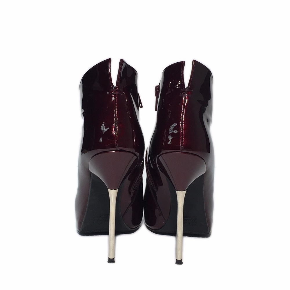 STUART WEITZMAN STILETTO BOOTIE, SIZE 8 - Picture 2 of 5
