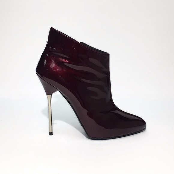 Stuart Weitzman Shoes - STUART WEITZMAN STILETTO BOOTIE, SIZE 8
