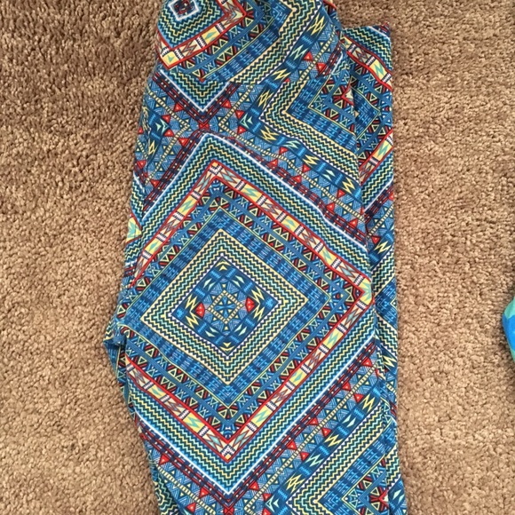 Lularoe OS leggings - Picture 1 of 1
