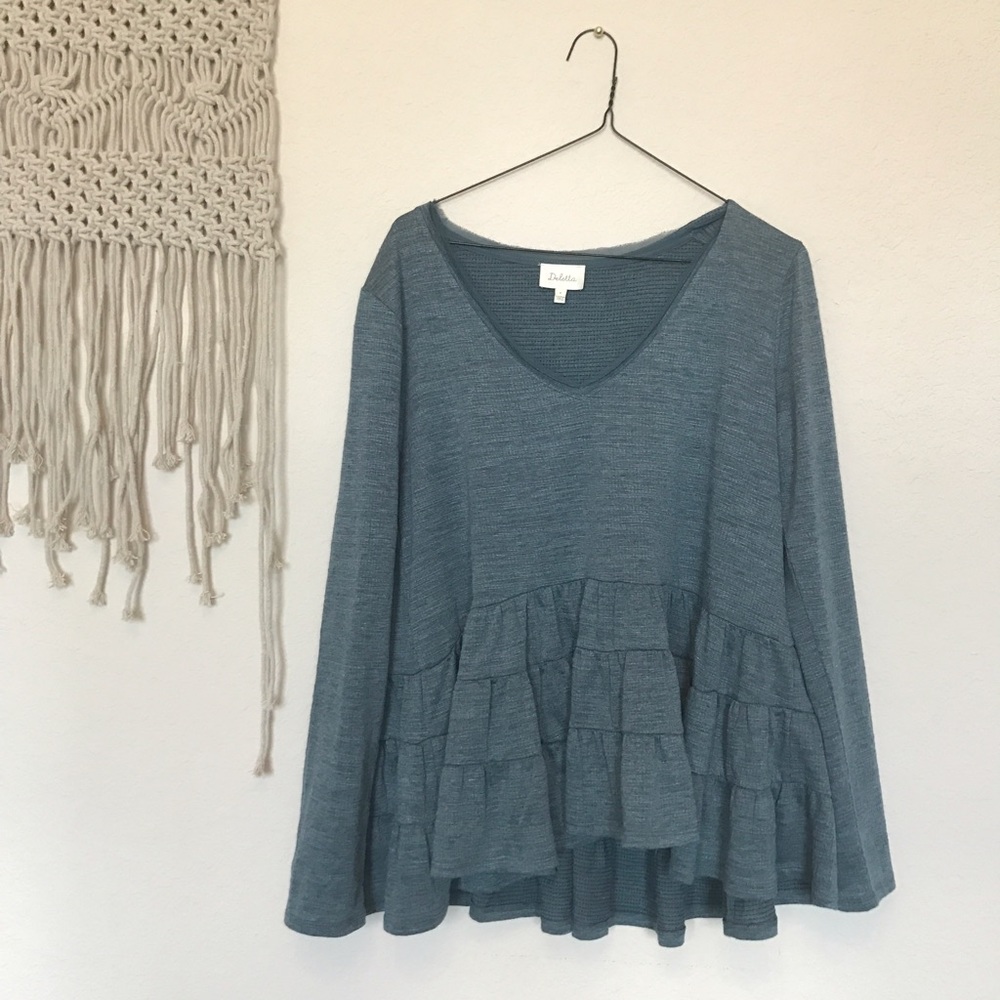Anthropologie long sleeve v-neck