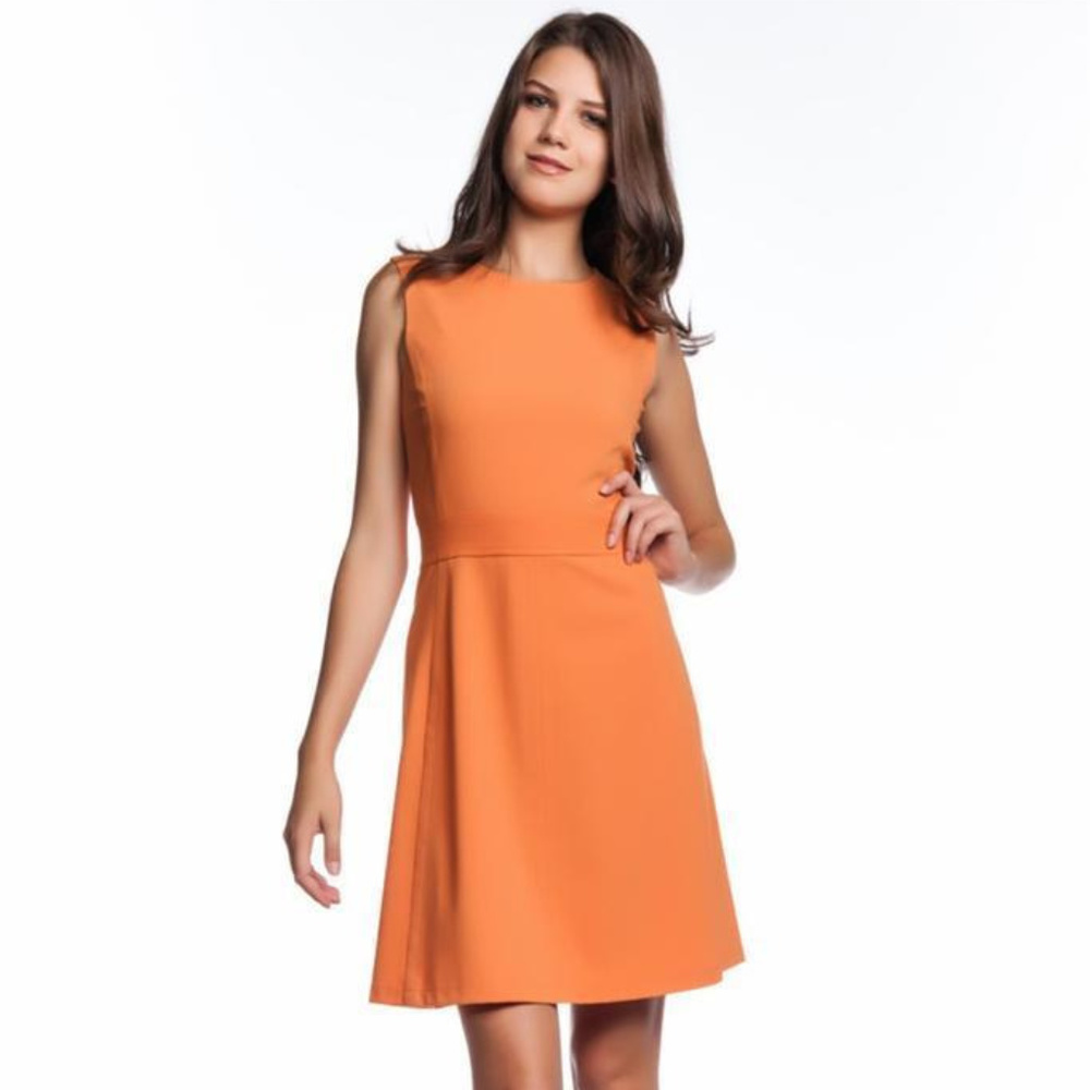 *BRAND NEW w TAGS* BCBG MAXAZRIA DRESS - Size 4