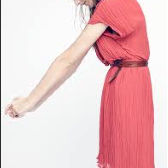 ✨HOST PICK ✨Madewell Artemis Pleated Dress - Picture 2 of 6