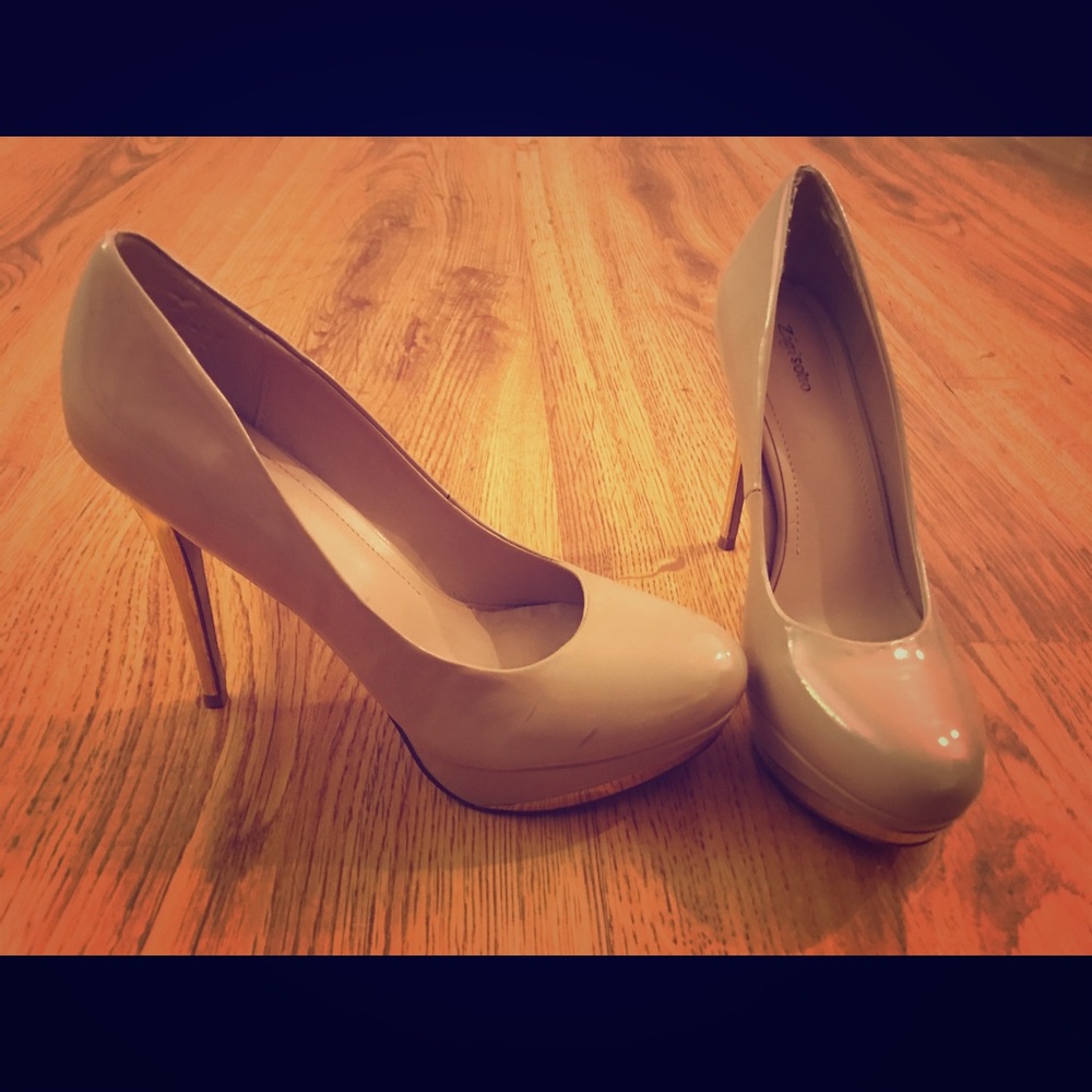 Nude pump heels