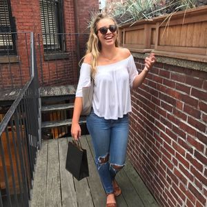 Meet your Posher, Madeline