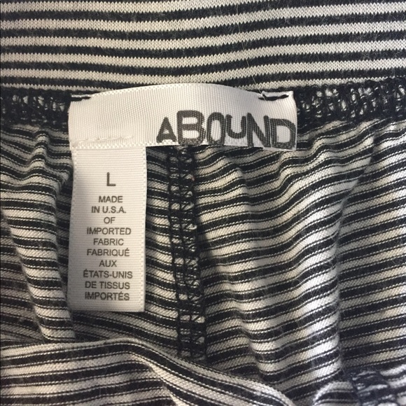 NORDSTROM HIGH WAISTED STRIPED SHORTS - Picture 3 of 6
