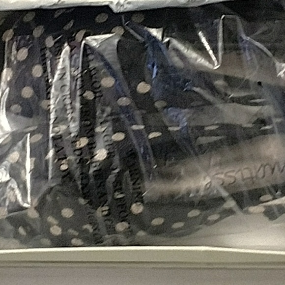 Shoes - Picture 2 of 3