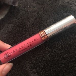 Anastasia Beverly Hills liquid lipstick