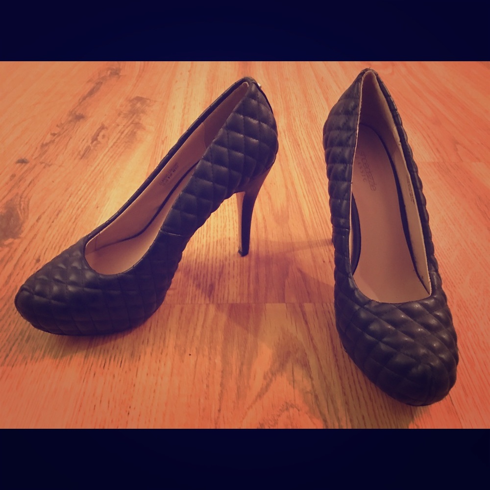 Quilted black heels