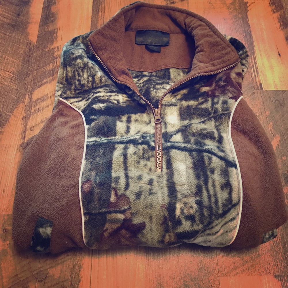 Gander mountain, half zip up sweater