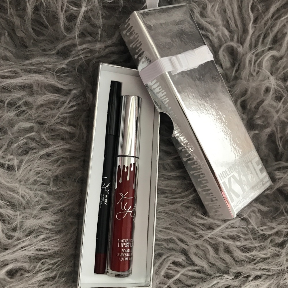 ❤️Kylie Cosmetics❤️ Holiday Lip Kit