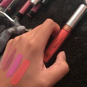 Anastasia Beverly Hills liquid lipstick