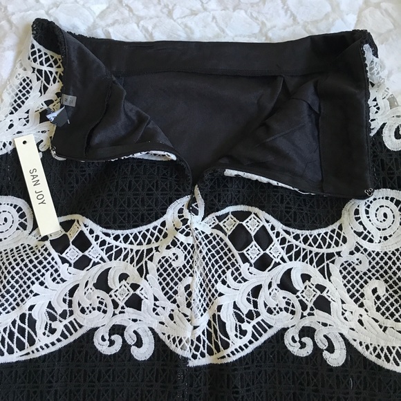 BEAUTIFUL NEW BLK AND WHITE LACE PENCIL SKIRT🌺🌹 - Picture 3 of 8