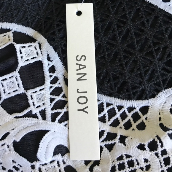 BEAUTIFUL NEW BLK AND WHITE LACE PENCIL SKIRT🌺🌹 - Picture 4 of 8