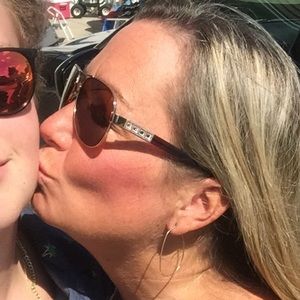 Meet your Posher, Dawn