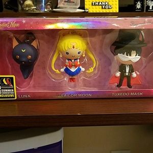 Sailor moon chibi keychain mint never opened