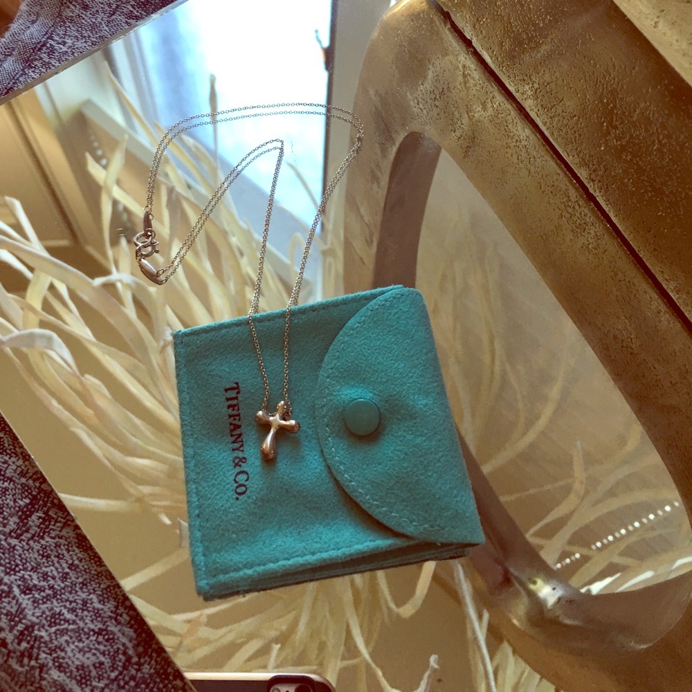Tiffany’s necklace