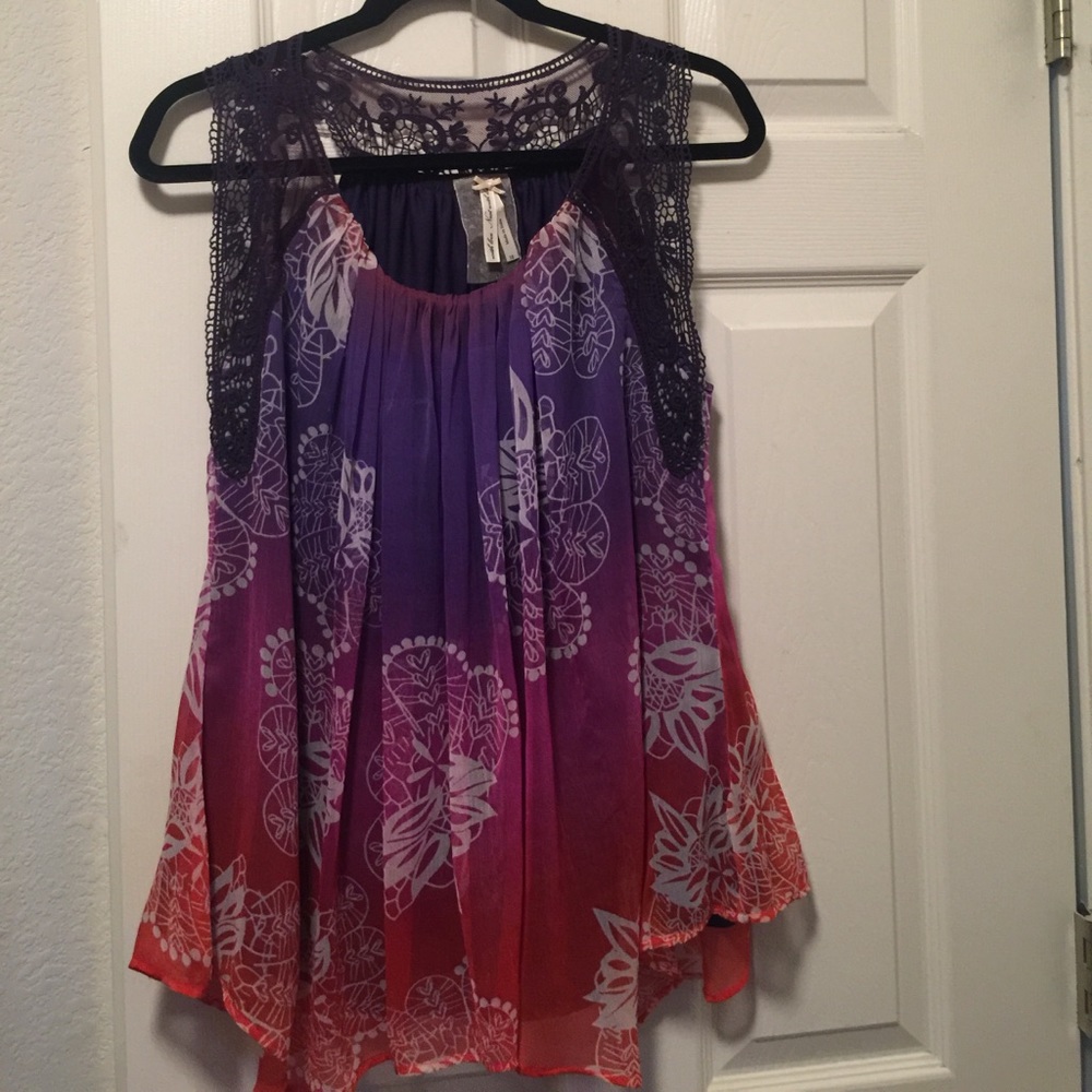 Sleeveless top