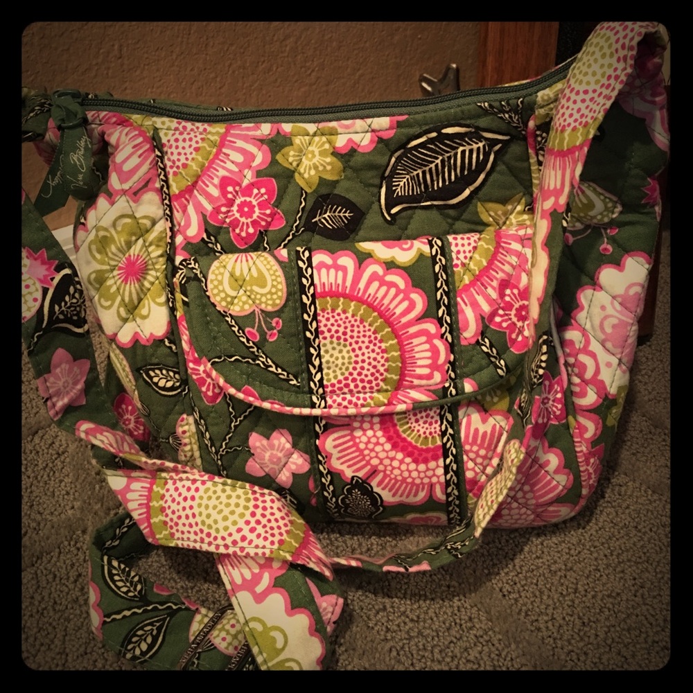 Vera Bradley shoulder bag with matching ID holder!