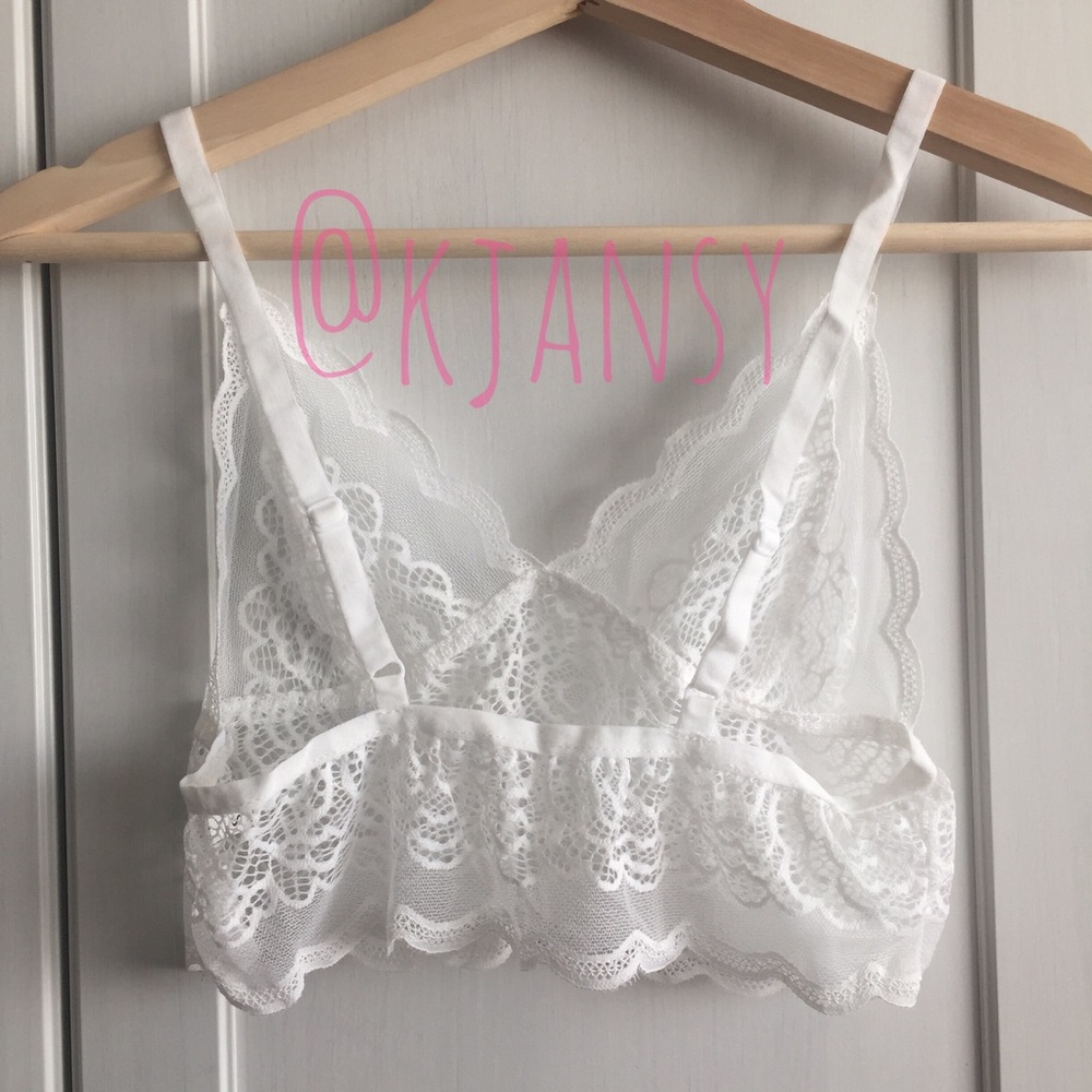 Lace Bralette/Crop Top - Picture 3 of 4