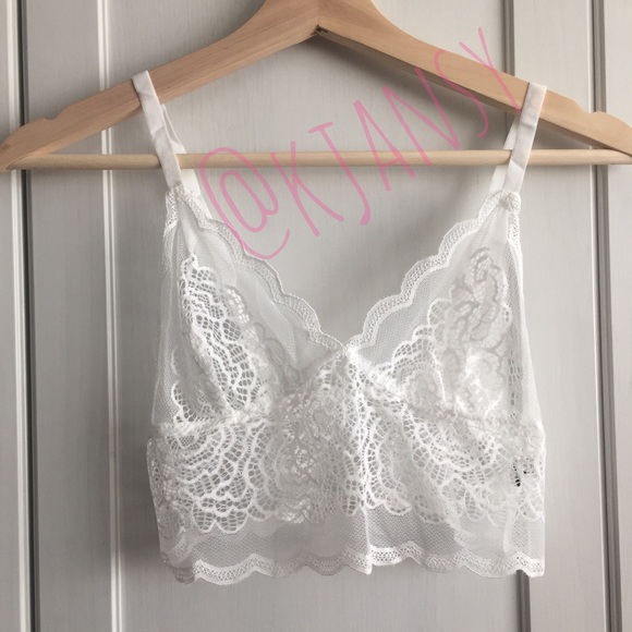 Lace Bralette/Crop Top - Picture 2 of 4