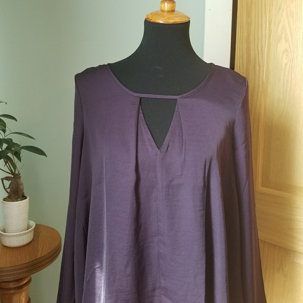 JLo Hi-Lo Blouse NWT - Picture 2 of 4