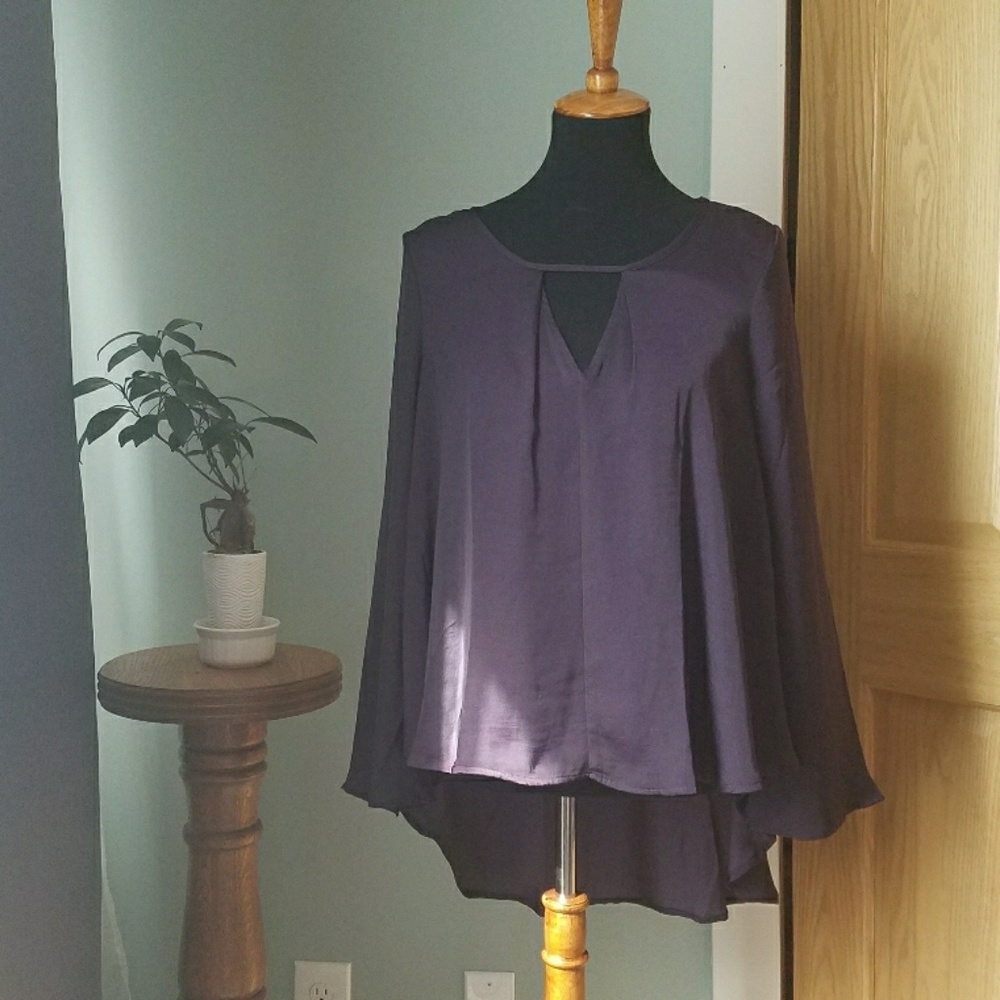 JLo Hi-Lo Blouse NWT - Picture 1 of 4