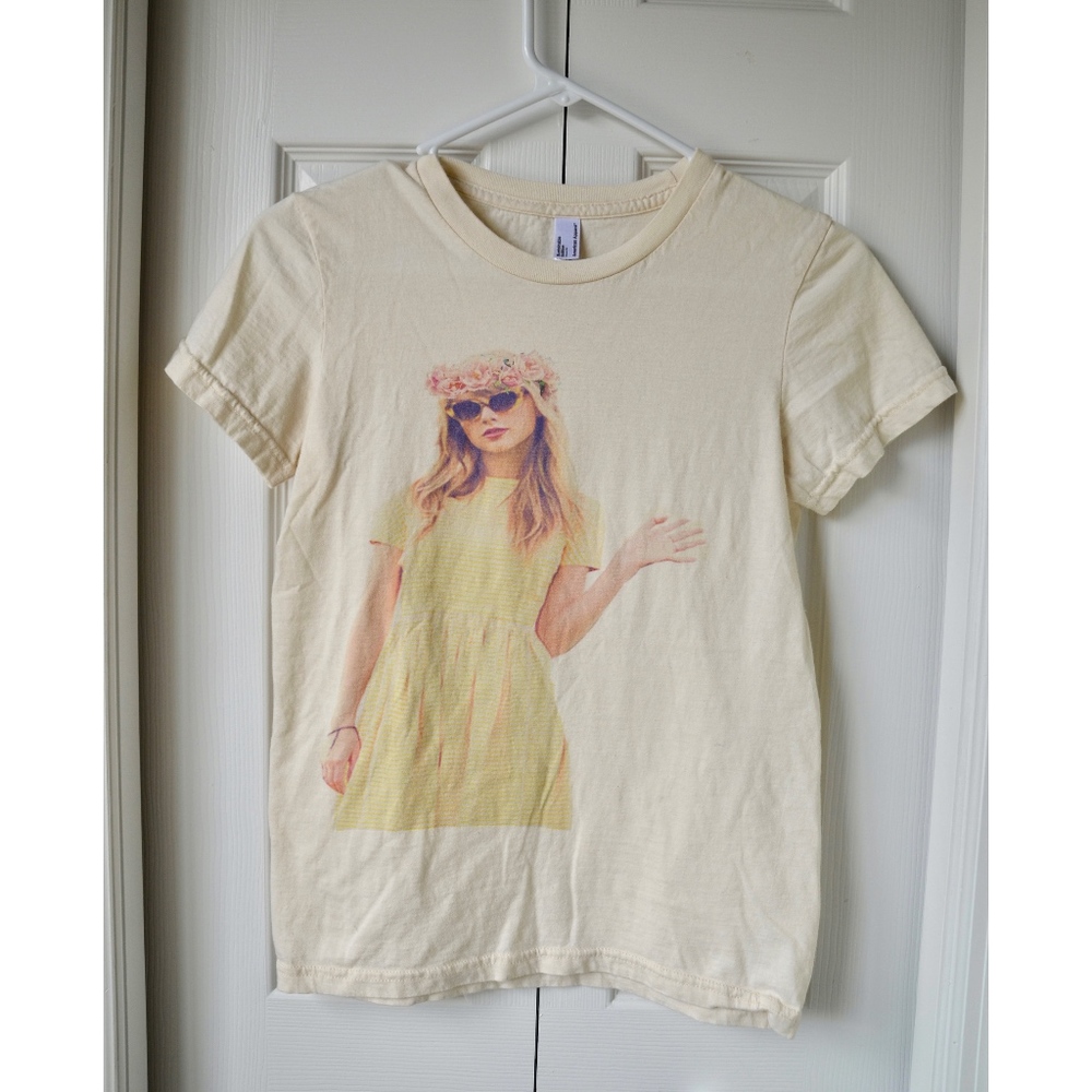 Taylor Swift shirt