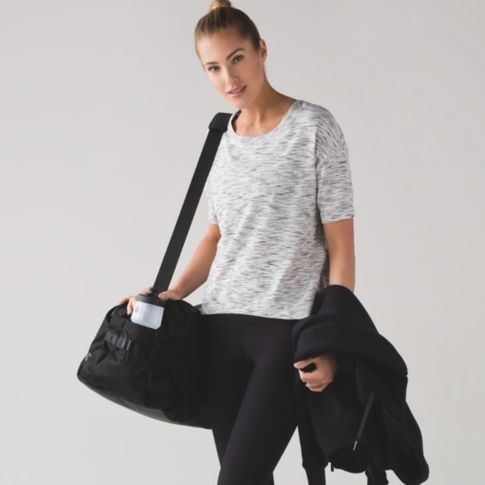 Lululemon Run It Out Tee