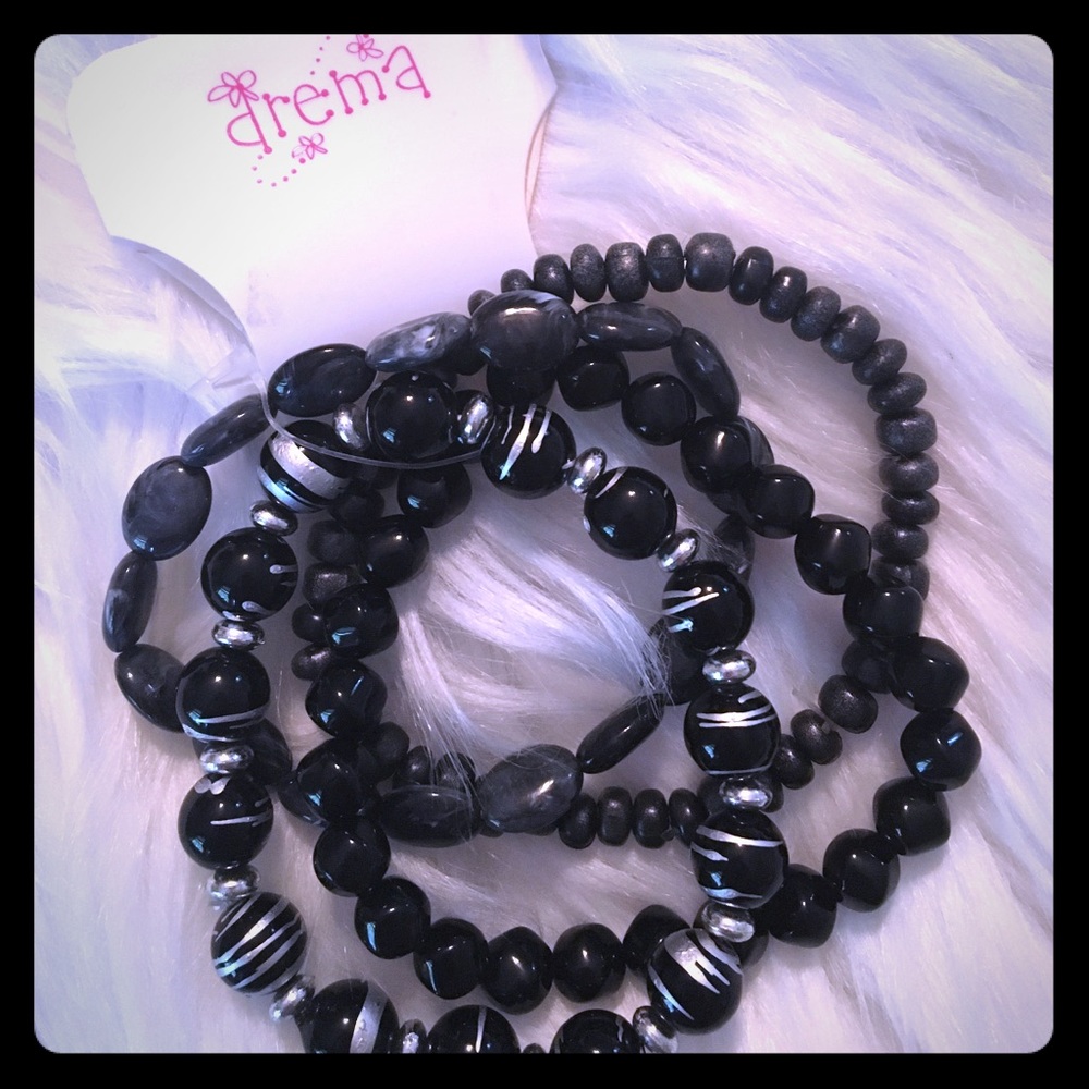NWT Drema Stretch Bracelet Set🌸Must Bundle 3/$18