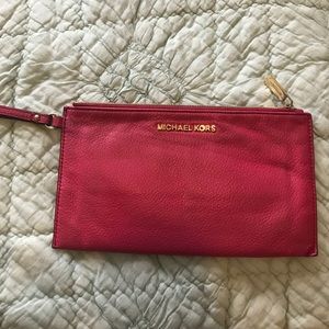Michael Kors Bedford large wristlet