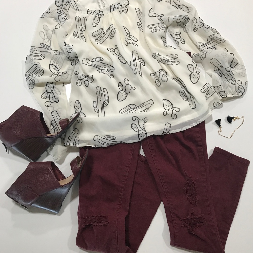Burgundy legging pants