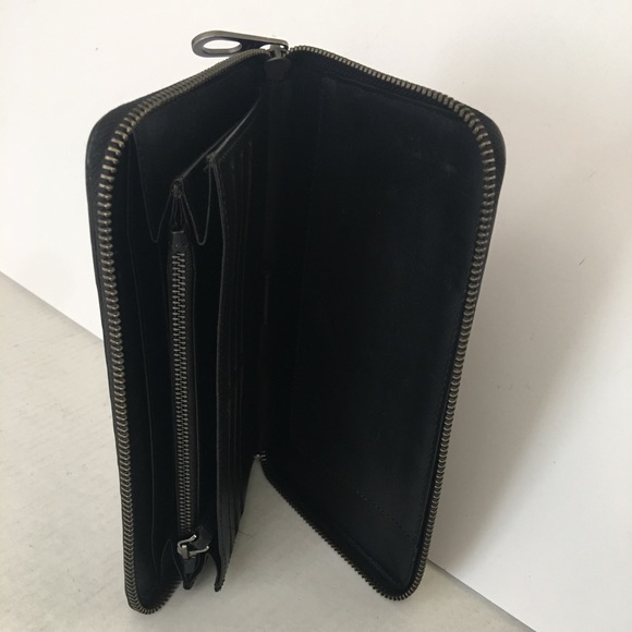 BOTTEGA VENETA AUTHENTIC ICONIC BEAUTIFUL WALLET - Picture 7 of 7