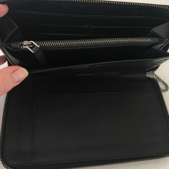 BOTTEGA VENETA AUTHENTIC ICONIC BEAUTIFUL WALLET - Picture 6 of 7