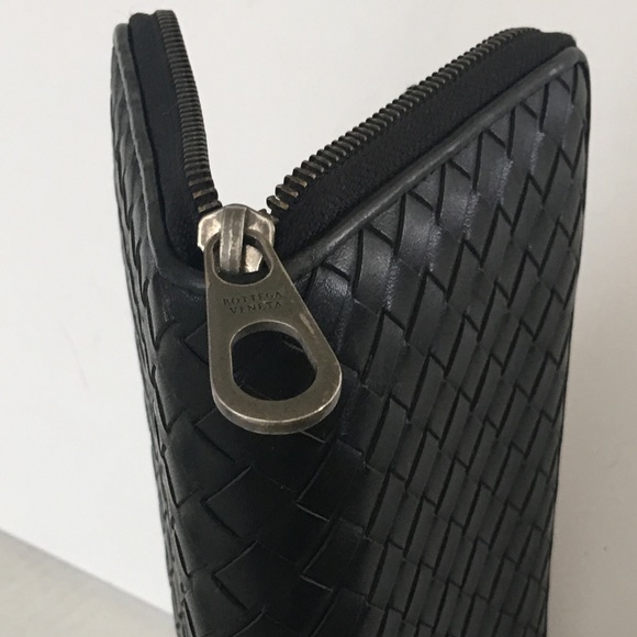 BOTTEGA VENETA AUTHENTIC ICONIC BEAUTIFUL WALLET - Picture 2 of 7