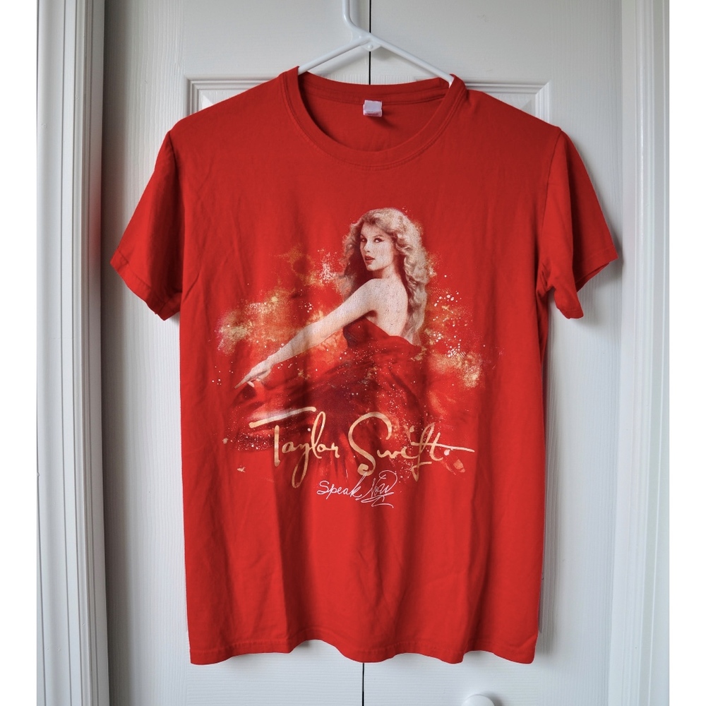 Taylor Swift Speak Now Concert Shirt
