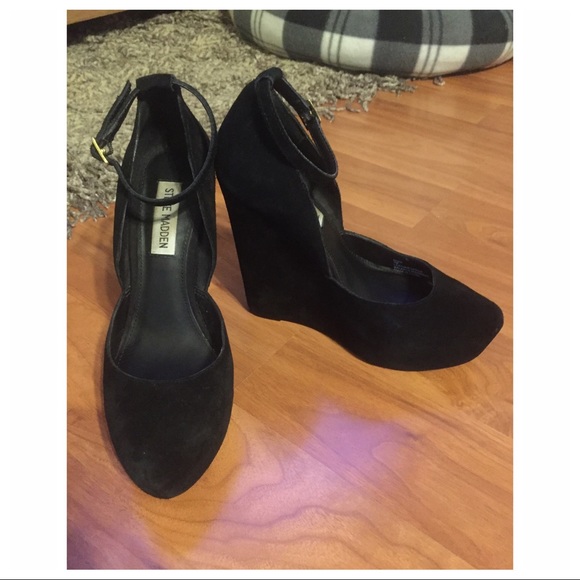 Steve Madden Shoes - LAST CHANCE! Steve Madden Zenn